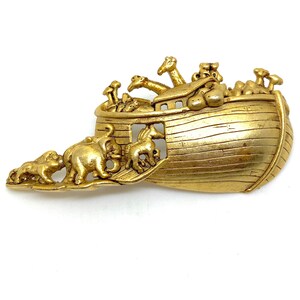 Vintage AJC Noah&#39;s Ark Brooch: Goldtone Figural Pin, Pittsburgh