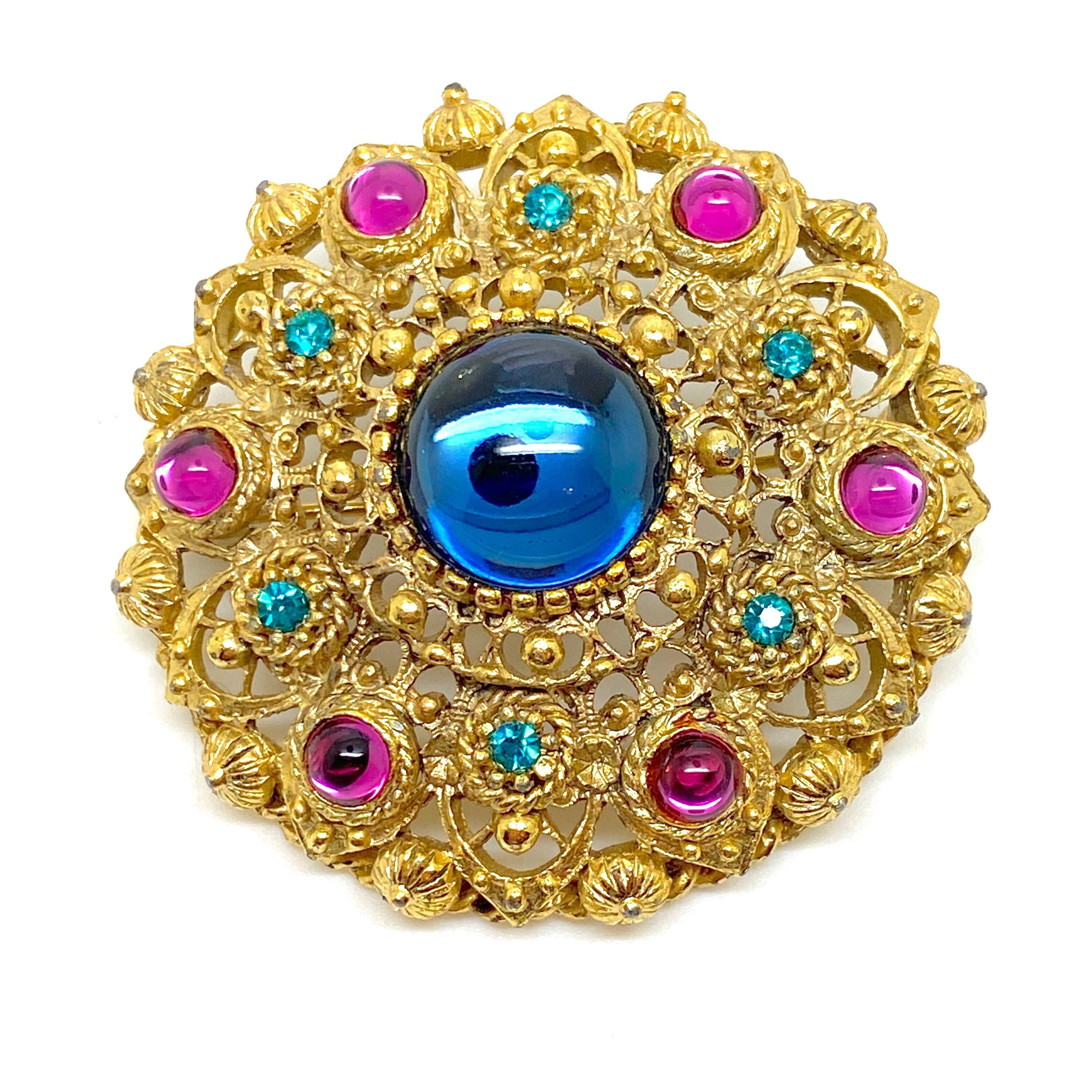 Sphinx Vintage Brooches - Etsy Sphinx Vintage Brooches - Etsy