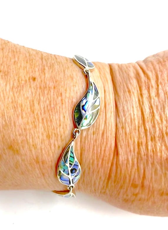 Totally Fab!! Vintage Native American Navajo Purple Abalone Shell Sterling Silver Bracelet Totally Fab!! Vintage Native American Navajo Purple Abalone Shell Sterling Silver Bracelet