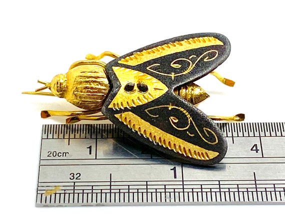 ダマスカスの虫、昆虫、ハチ、黒と金のブローチピン - Etsy 日本
