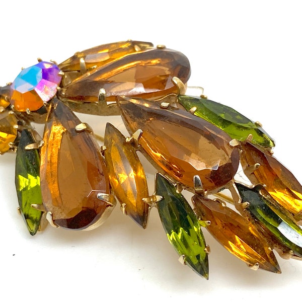 Spilla vintage a forma di foglia con strass Aurora Borealis, anni '80