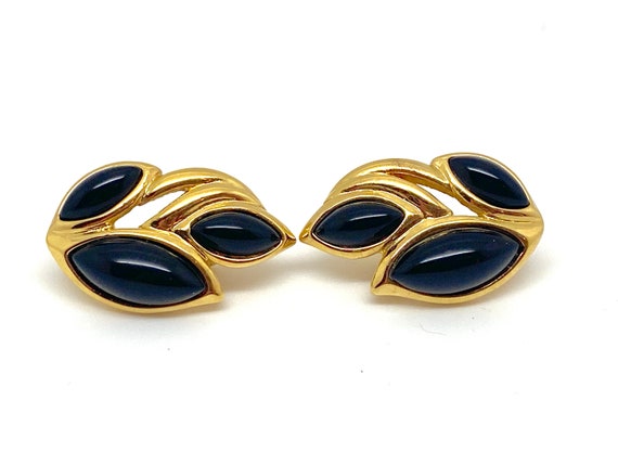 Vintage Trifari Black Enamel and Goldtone Clip Ea… - image 8