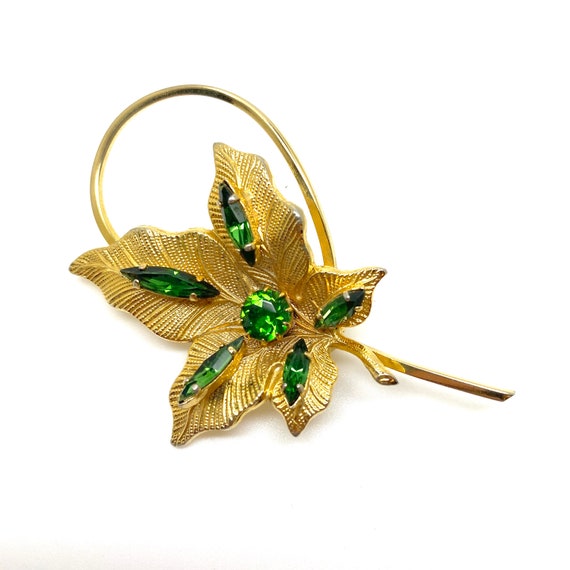 1950's Green Marquise Glass Goldtone Leaf Brooch - image 3