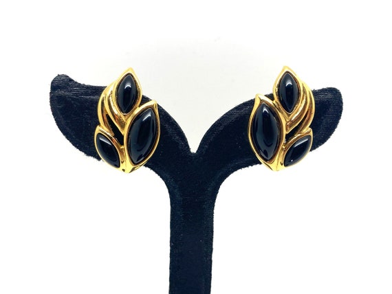 Vintage Trifari Black Enamel and Goldtone Clip Ea… - image 1