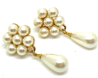 Boucles d'oreilles clip Napier vintage en perles synthétiques