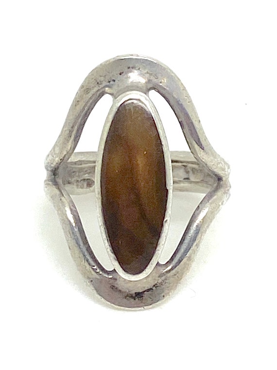 1950s Modernist Old Amber and 925 Silver Ring - image 5