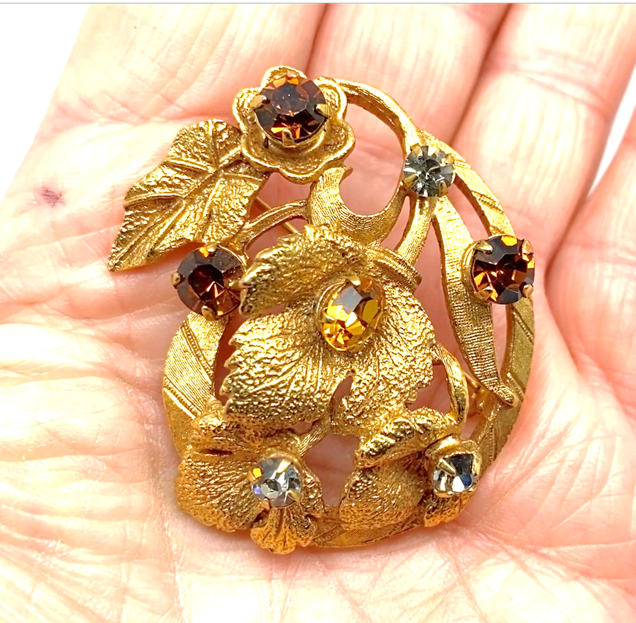 Unique 1950's Brown Crystal Rhinestone Leaf Brooch - Etsy