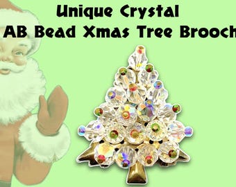 Vintage Butler and Williams festliche Kristall-Weihnachtsbaum-Brosche, Aufruhr Borealis Baguette-Kristalle und Strass