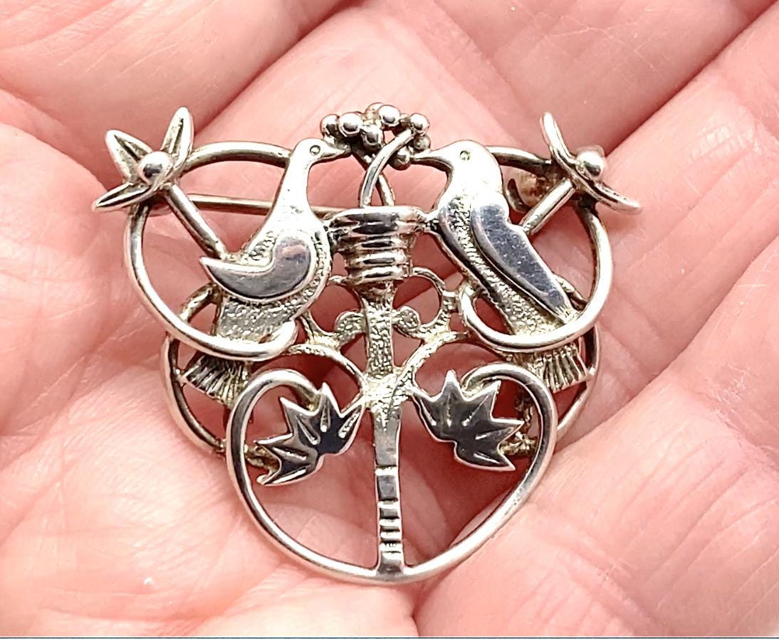 s0928 ケルトのブローチ 動物紋様 スターリングシルバー 英国