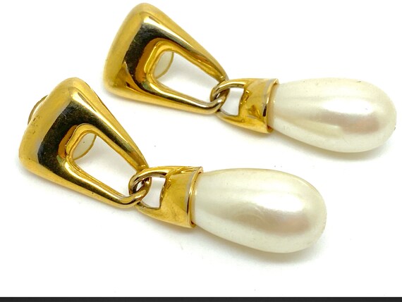 Thomas Aristotle Thomas Pearl Drop Dangle Clip Earrings Designer