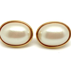 Monet Pearl and Gold tone Leaf Vintage Earrings Signed