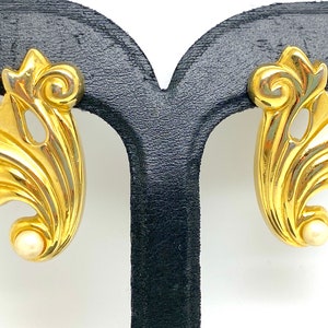 Swag Scroll Pearl Goldtone Earrings - Wedding Prom Party