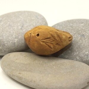 Keramische vogelkraal 30 mm 1 st, beige, organische kraal, handgemaakte keramische kraal, ambachtelijke kralen gemaakt van klei