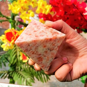 Natural 60MM orange Sunstone Crystal Healing Meditation Spirit power Egyptian Pyramid