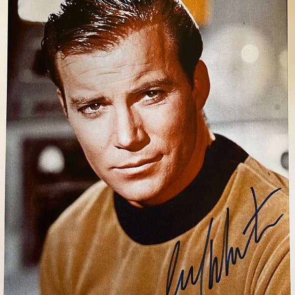 William Shatner Captain Kirk Signed Star Trek  8x10 Photo Certification HOLOGRAM