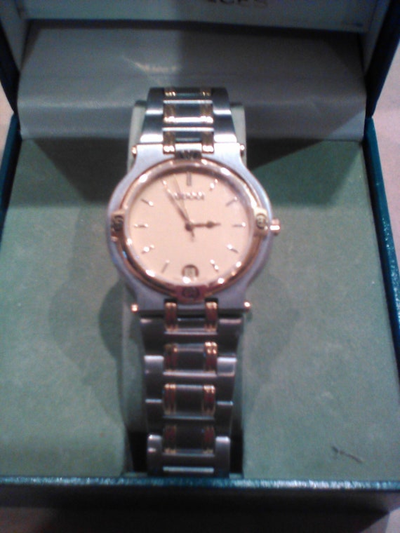 GUCCI 9000M WATCH