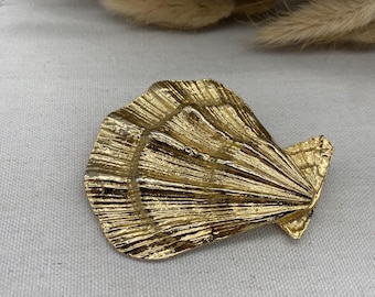 Vintage Solid Brass Scallop Shell Belt Buckle - Etsy display picture 2