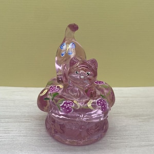 Fenton Pink Iridescent Cat Lidded Trinket Dish Hand Painted Glass