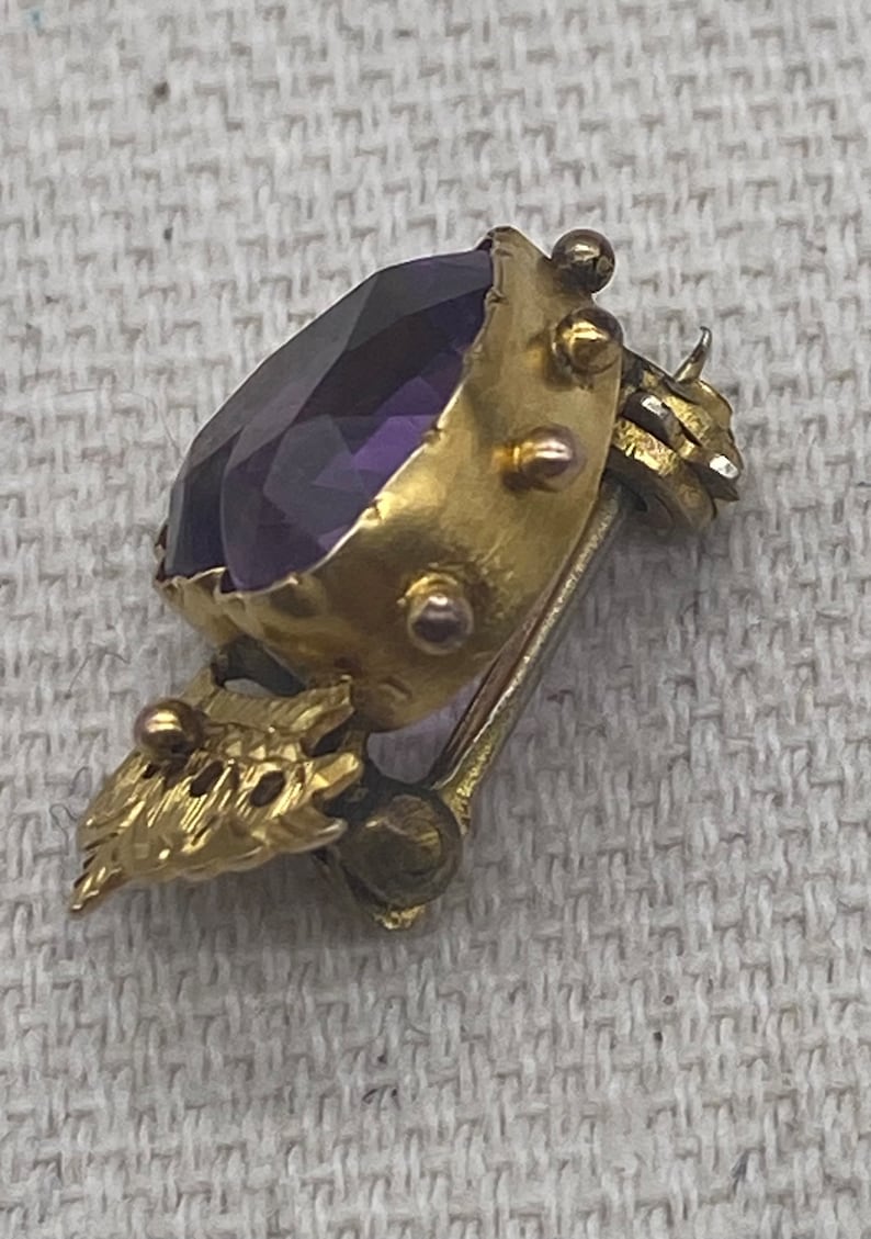 Kronad hjärtnål Vintage 9 karat gult guld och ametist skotsk nål Vintage smycken bild 7