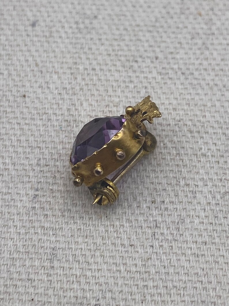 Kronad hjärtnål Vintage 9 karat gult guld och ametist skotsk nål Vintage smycken bild 3