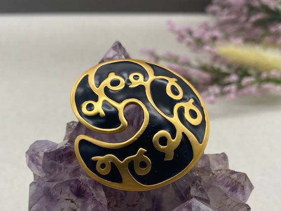 Anne Klein Brooch Pin Swirl Black Enamel Matte Gold Tone Brooch Pin
