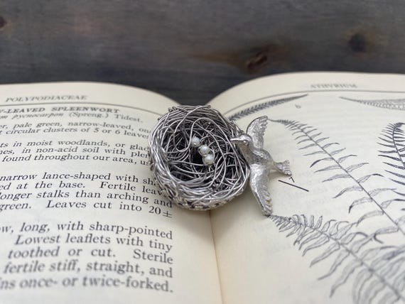 Vintage Bird And Nest Brooch Pin Jeanne