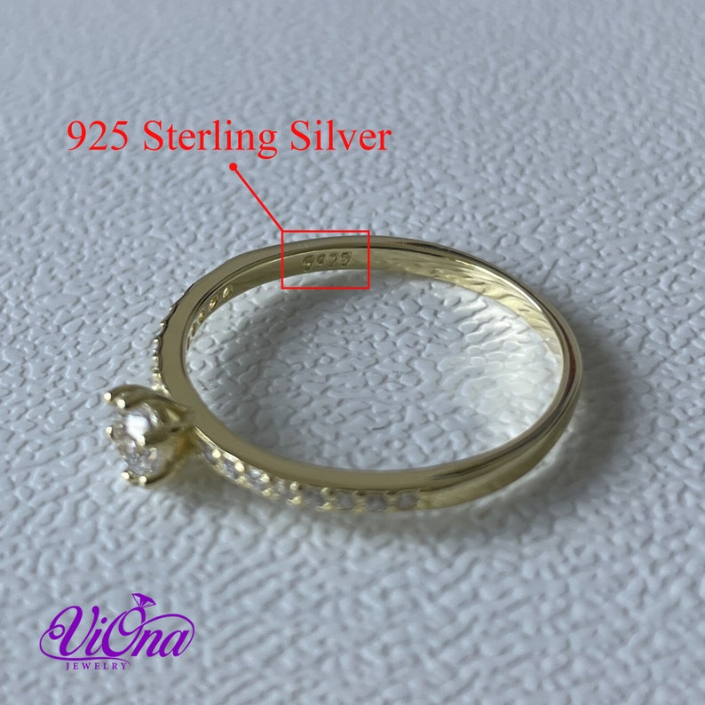 Vergoldeter 925 Sterling Silber Ring mit weißen Zirkonia im Brillantrundschliff Bild 8