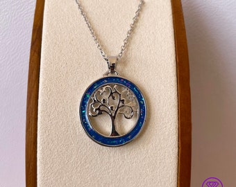 Opal Blauer Baum des Lebens Halskette in Silberrahmen