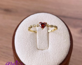 Bague coeur rouge rubis en argent sterling 925 plaqué or avec topaze décorée