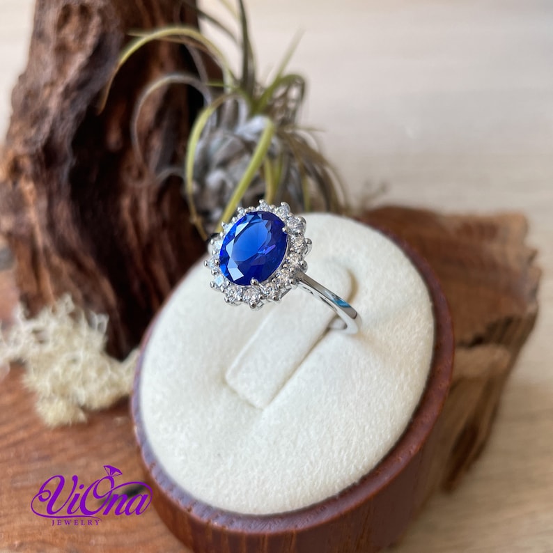 925 Sterling Silver Ring with Sapphire Blue Synth Stone, Stamped image 10