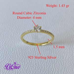 Vergoldeter 925 Sterling Silber Ring mit weißen Zirkonia im Brillantrundschliff Bild 4