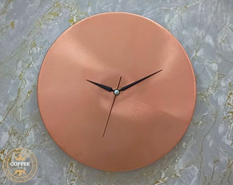 Minimalistische Wanduhr aus Kupfer Einzigartige, moderne Wanduhr aus reinem Kupfer Rustikale, industrielle Metalluhr für Bauernhäuser