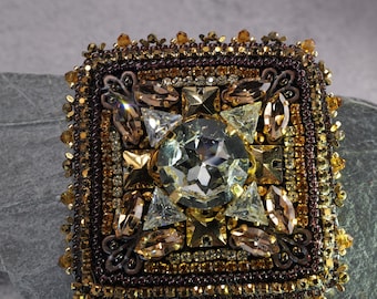 Handmade brooch vintage