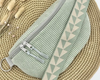 Bauchtasche Cord, XL, Crossbag Cord, salbei, mit Taschengurt salbei gemustert, zartes grün, Hipbag für Damen, leicht und praktisch