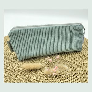 Federmäppchen Cord Mint – Kosmetiktasche handmade, Schminktäschchen mintgrün, Etui für Schule & Büro, Mäppchen Cord, Geschenk für Lehrerin,