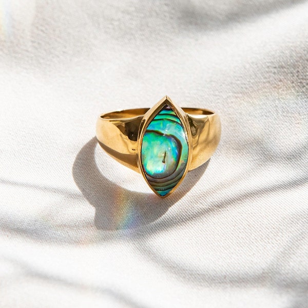 echter Perlmuttring aus Bronze in goldoptik in Regenbogenfarben, Ring ovaler Stein, wertvoller Ring mit Perle, Boho Schmuck, fine jewellery