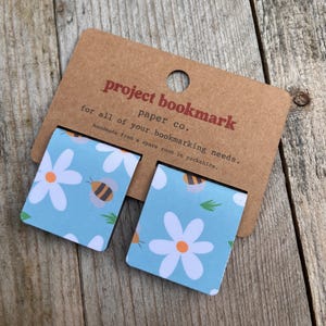 Bee and Daisy Magnetic Bookmark | 2-Pack Hand-Drawn Bookmarks | Cute Floral Page Markers | Gifts for Book Lovers