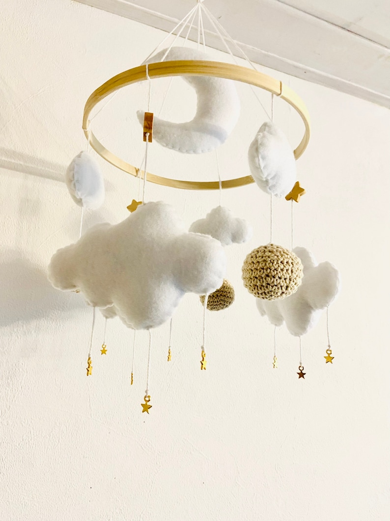 Baby Mobile Wolken Neutral Bild 4