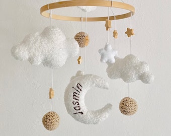 Personalisierte Boucle Baby Mobile Wolken Weiß/Beige