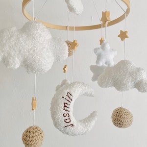 Personalisierte Boucle Baby Mobile Wolken Weiß/Beige Bild 2