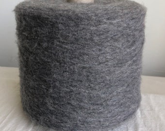 Fluffy Cashmere and extra fine merino blend, gray melangé, Italian yarn on cone, machine, hand knit, weaving, soft, medium gray