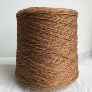 100% Cashmere Cariaggi luxurious  Italian yarn on cone, super soft & light, machine or hand knitting, fawn brown chainette