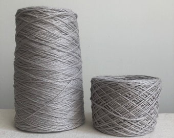 100% Cashmere Cariaggi luxurious  Italian yarn on cone, super soft & light, machine or hand knitting, light grey gray, chainette