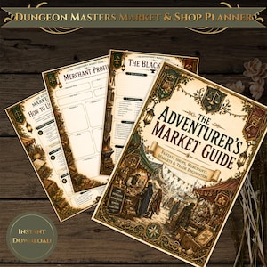 Può includere: Un set di pianificatore di mercato e negozio per Dungeon Master che include l'Adventurer's Market Guide, il Merchant Profile e pagine di istruzioni. Carta color crema con testo marrone scuro, bordi decorati e illustrazioni di bancarelle.