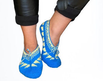 Handgemachte warme Wollsocken / Haus Socken für jede Jahreszeit/ Frauen Strümpfe / Damen Slipper Socken / Größen 36 - 41 / Farbe Blau-Gelb