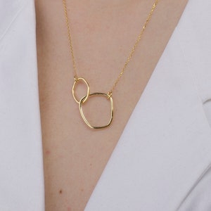 Interlocking Circle Necklace, Double Circle Pendant, Two Intertwined Circles Infinity Necklace,