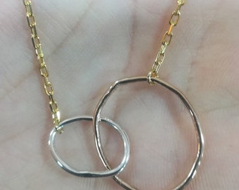 Double Ring Circle Pendant, , Interlocking Circle Necklace, Circles Infinity Necklace, Gift for Her, Jewelry Gift