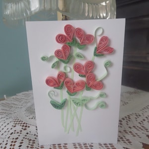 Quilled handgemaakte handgemaakte wenskaart papier kunst Valentijn kaart verjaardag verjaardag kaart bloemen perzik roze groen OOAK filigraan