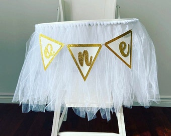 White High chair skirt 1st birthday/girl tutu birthday/girl first birthday /ballerina birthday/photo prop/smash birthday cake/baptism decor