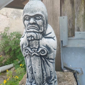 Steinfigur Gartenfigur Wächter Gargoyle Dekofigur Garten